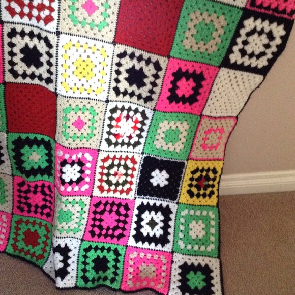 Handmade Crochet Blanket Throw Lap Afghan Granny Squares Multicolor 63" x 48" - Picture 3 of 5